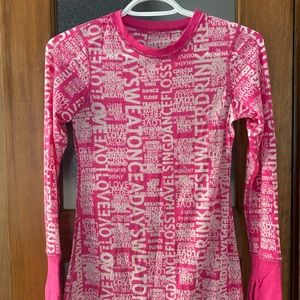 Chandail rose Lululemon. Size 4